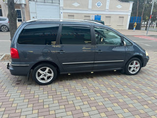 Volkswagen Sharan foto 3