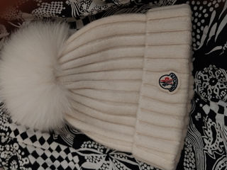 Moncler шапочка