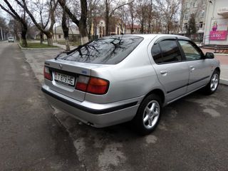 Nissan Primera foto 1