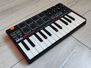 Akai MPK mini