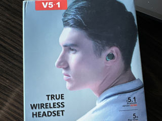 Новые оригинальные наушники True wireless headset F9 v5. Căști noi originale True wireless headset F foto 2