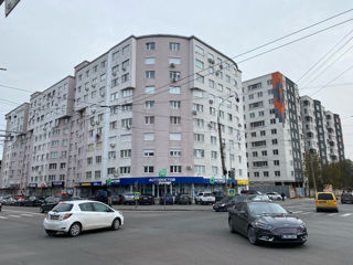 2-х комнатная квартира, 60 м², Центр, Кишинёв