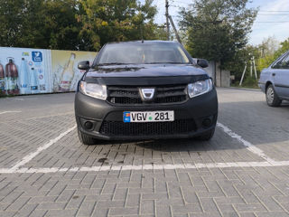 Dacia Sandero foto 1