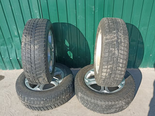 225/65r17 4 buk 1400 lei Green-Max 2016