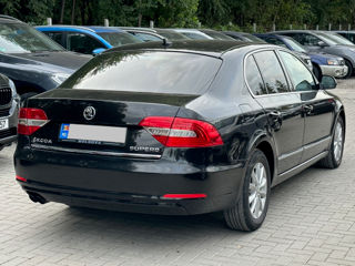 Skoda Superb foto 3