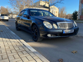 Mercedes E-Class foto 8