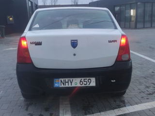 Dacia Logan foto 3