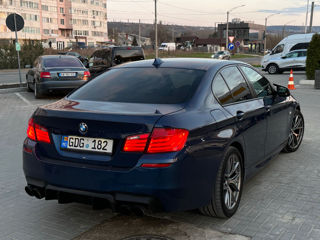 BMW 5 Series foto 2