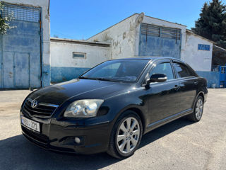 Toyota Avensis foto 2