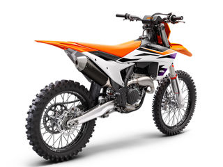 KTM 250 SX-F 24 foto 2