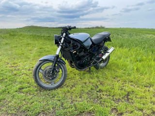 Kawasaki GPZ-500 foto 2