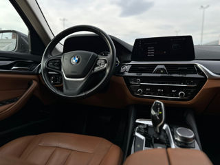 BMW 5 Series foto 5