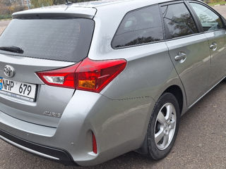 Toyota Auris foto 3