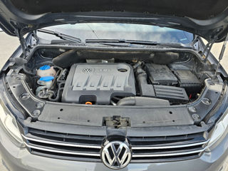 Volkswagen Touran foto 8