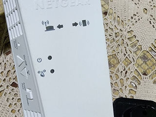 Netgear EX6410 AC1900 WiFi Mesh Extender Amplificator al semnalului Wi-Fi 195m2 foto 3