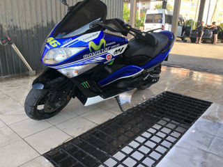 Yamaha TMax foto 4