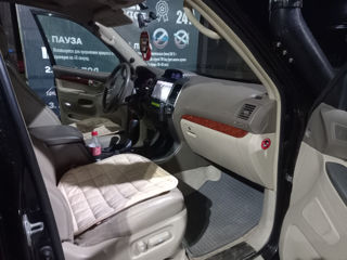 Toyota Land Cruiser Prado foto 5