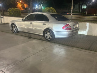 Mercedes E-Class foto 6