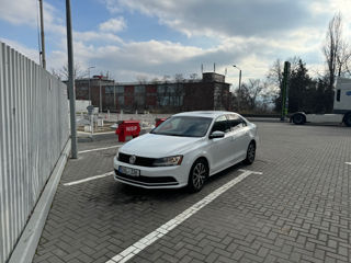 Volkswagen Jetta foto 2