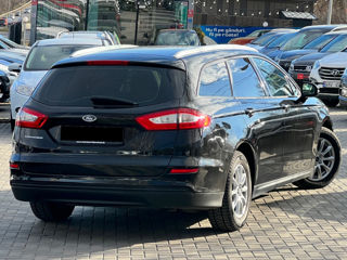 Ford Mondeo foto 4