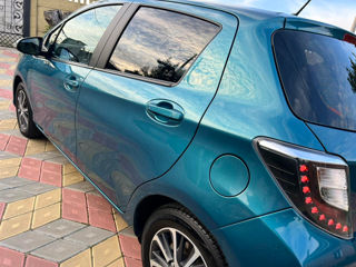 Toyota Yaris foto 8