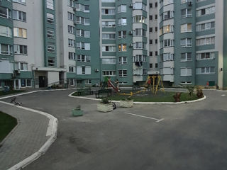 Apartament cu 2 camere, 90 m², Poșta Veche, Chișinău