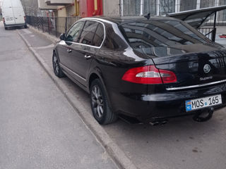 Skoda Superb foto 1