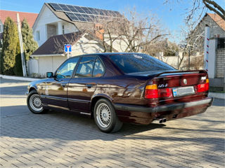 BMW 5 Series foto 5