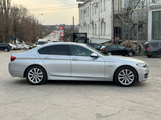 BMW 5 Series foto 3