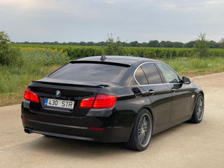 BMW 5 Series foto 3