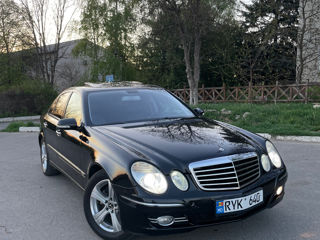 Mercedes E-Class foto 2