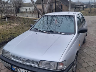 Nissan Sunny foto 2