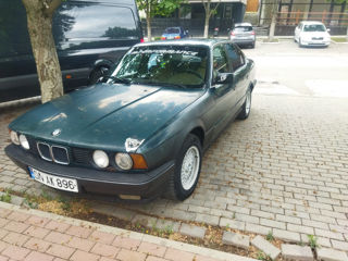 BMW 5 Series foto 8