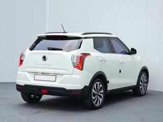 Ssangyong Tivoli foto 2