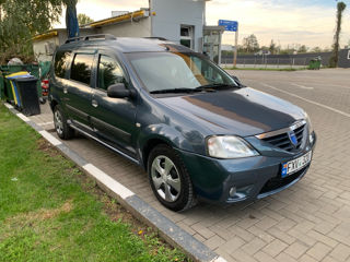 Dacia Logan foto 2