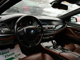 BMW 5 Series foto 7