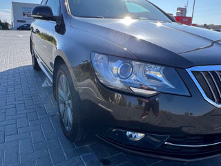 Skoda Superb foto 3