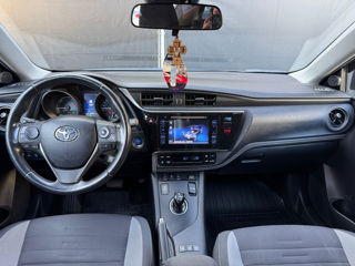 Toyota Auris foto 9