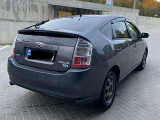 Toyota Prius foto 3