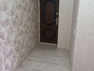 Vind apartament cu 2 otai cu reparatie. foto 9