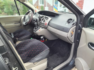 Renault Scenic foto 2