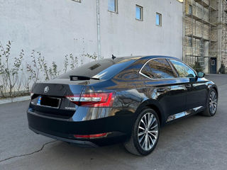 Skoda Superb foto 4