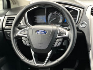 Ford Fusion foto 11