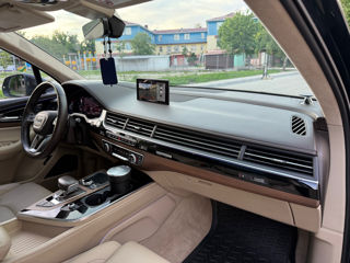 Audi Q7 фото 14