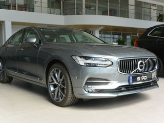 Volvo S90 foto 2