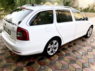 Skoda Octavia foto 2