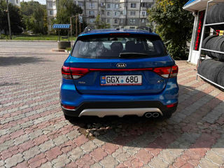 KIA Rio X-Line foto 3