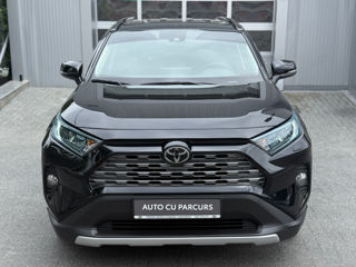 Toyota Rav 4 фото 1