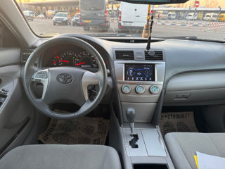 Toyota Camry foto 9