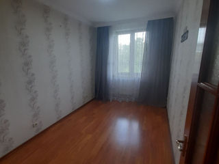 Apartament cu 3 camere, 57 m², 8 cartier, Bălți foto 5